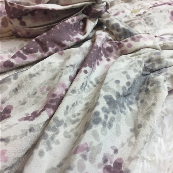 ⭐️LC Lauren Conrad  top - Picture 3 of 7